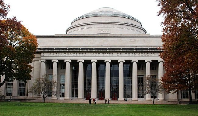 MIT 150 años perumira
