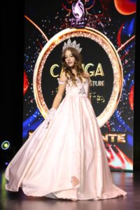 Elba Berdonés – Mini Miss Star Universe 2025 – Actriz – Embajadora de la Asociación Vive la Vida