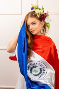 Juliana Blanco – Miss Gold Petite Nordeste de Itapúa 2026 – 2027