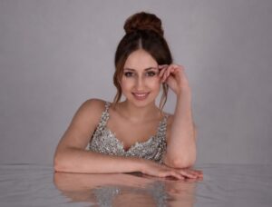 Más allá de la Belleza – Sara Korkosova : El mas hermoso rostro de Ibiza con Raíces Eslovacas