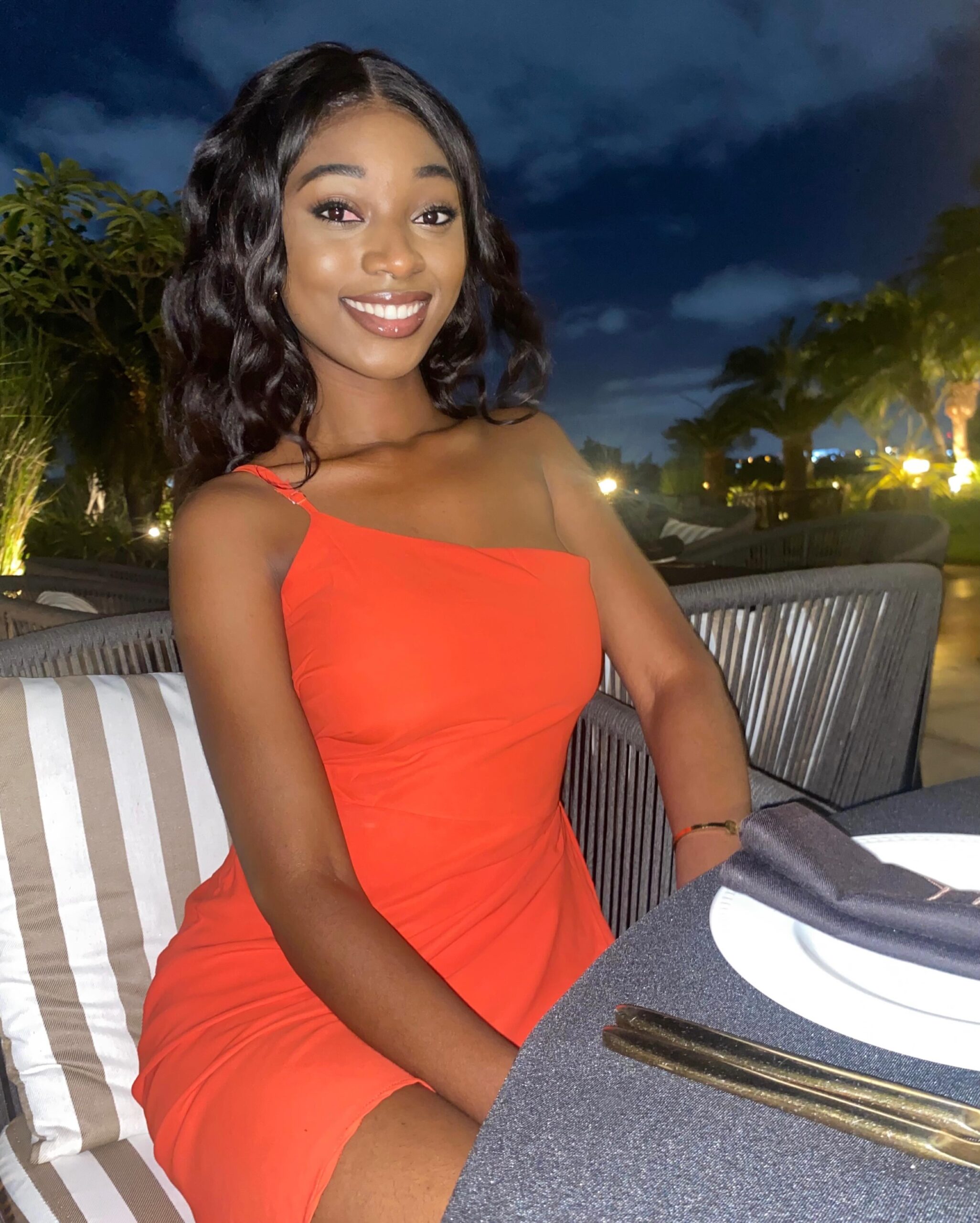 Tatiana Fernando - Modelo Comercial